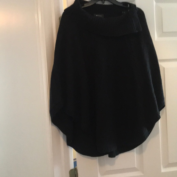 AB Studio Sweaters - EUC AB Studio poncho